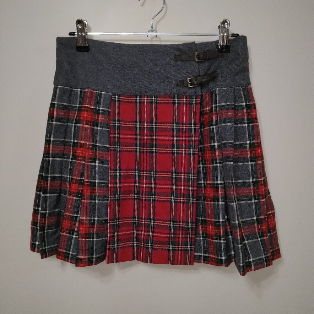 New without tags girls PATACHOU red and gray plaid skirt with pleats size 10
